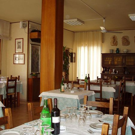Albergo Ristorante Taverna Dalla "Lisina" Sansepolcro Exterior foto